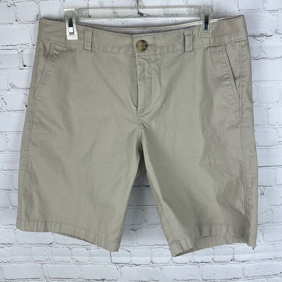 Dockers Khaki Bermuda Shorts Size 12 - Picture 1 of 7